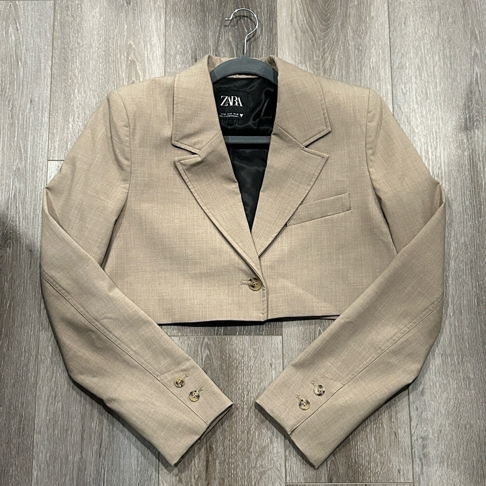 Zara Beige Cropped Blazer Size M New Without Tags
